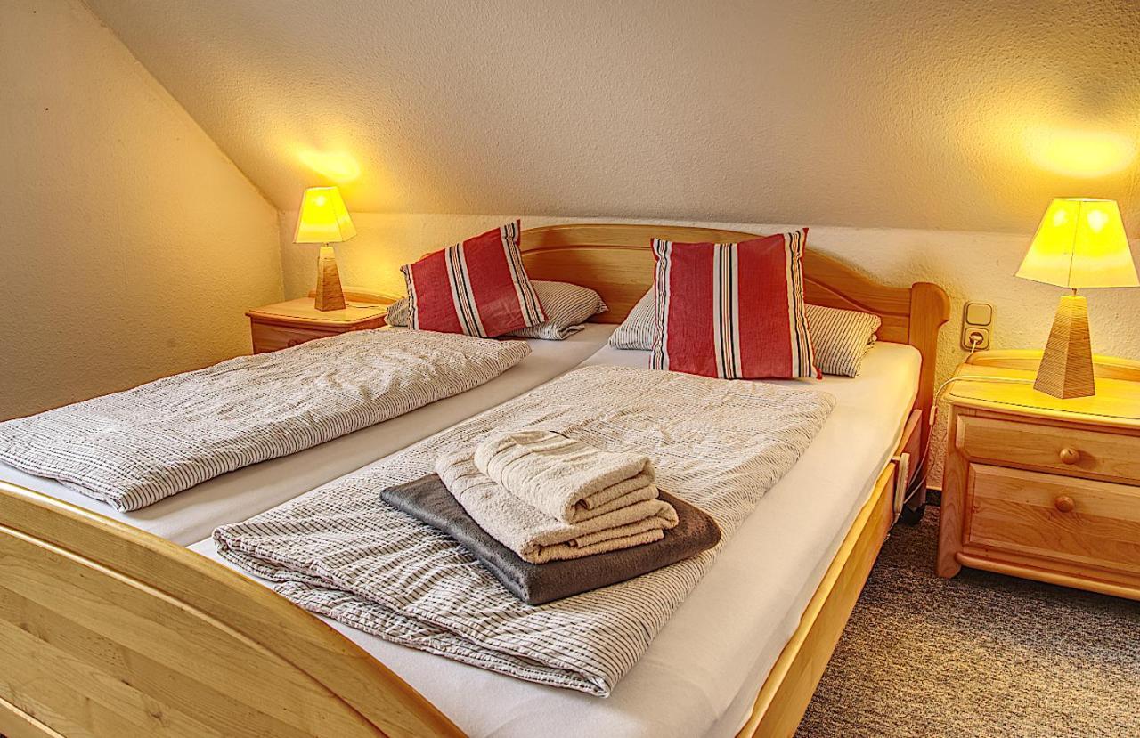 Ferienhaus Robbers Mit 3 Schlafzimmer Hatten Exteriör bild